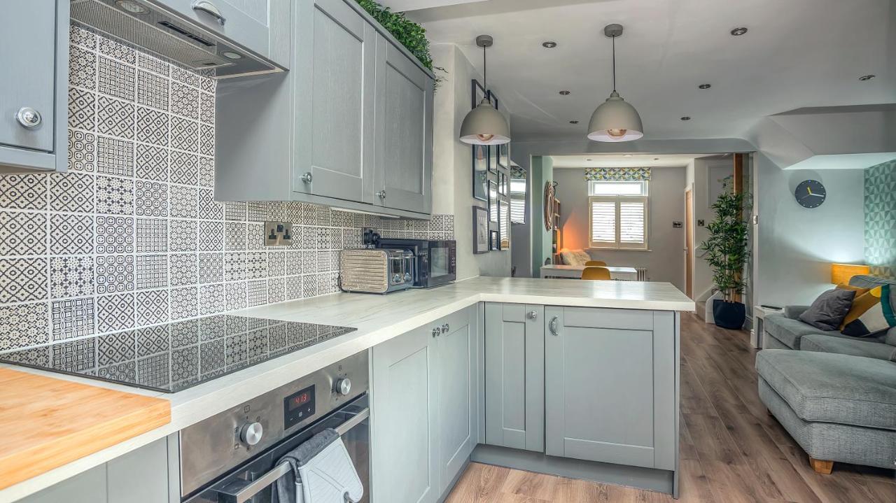 Вилла Modern 3-Bed House On Tarporley High Street Экстерьер фото